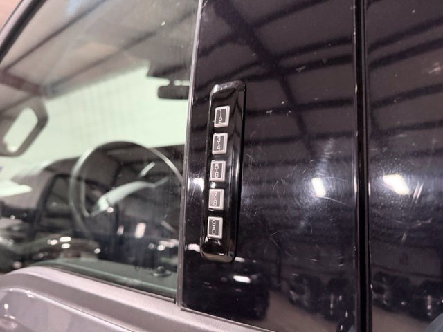 Used 2023 Ford F250 XLT w/ FX4 Off-Road Package AWD/4WD image 8