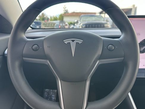 Used 2020 Tesla Model 3 RWD image 22