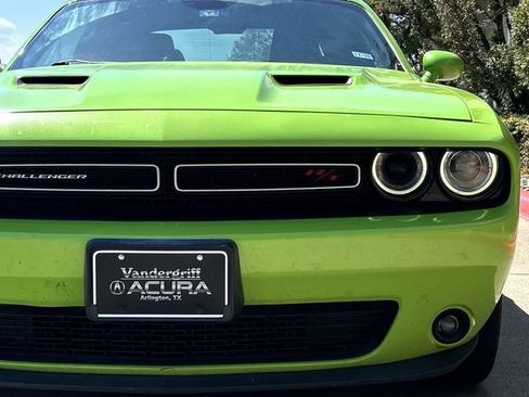 Used 2015 Dodge Challenger R/T w/ Quick Order Package 28B R/T image 8