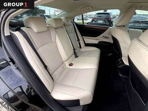 Used 2024 Lexus ES 350 w/ Premium Package image 16