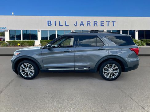 Certified 2023 Ford Explorer XLT w/ Equipment Group 202A RWD image 4
