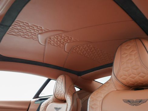 Used 2019 Aston Martin DBS Superleggera RWD image 50