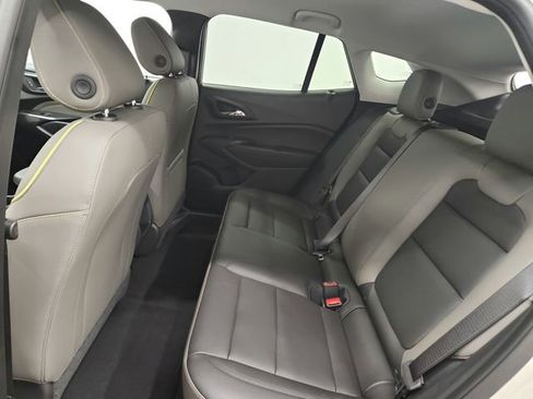 New 2026 Chevrolet Trax ACTIV FWD image 33