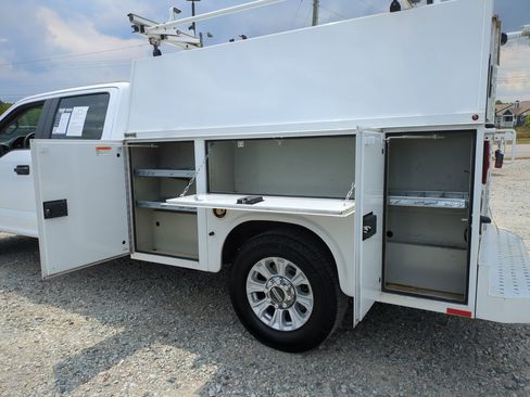 Used 2022 Ford F350 XL w/ STX Appearance Package RWD image 28