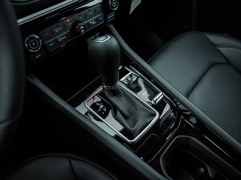 New 2026 Jeep Compass Limited image 27