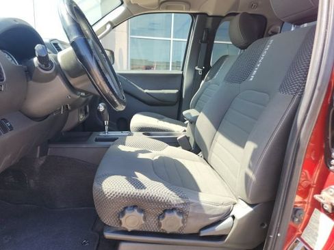Used 2014 Nissan Frontier Desert Runner RWD image 22