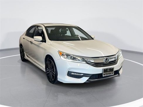 Used 2017 Honda Accord Sport Special Edition image 3