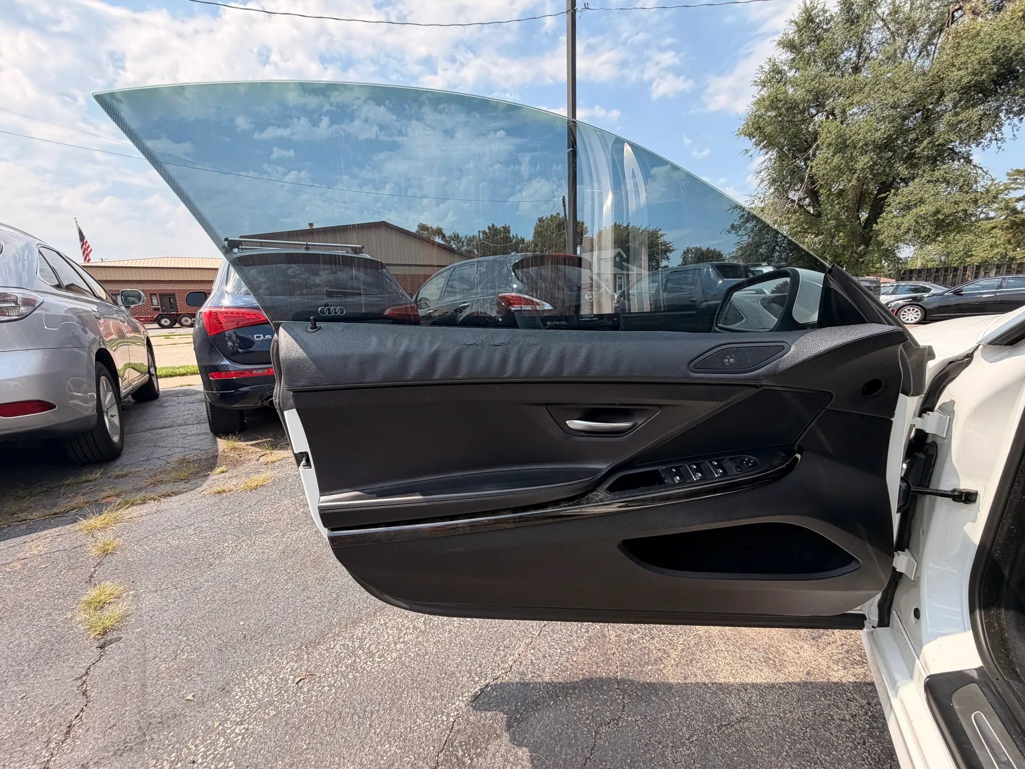 Used 2012 BMW 650i Convertible RWD image 16