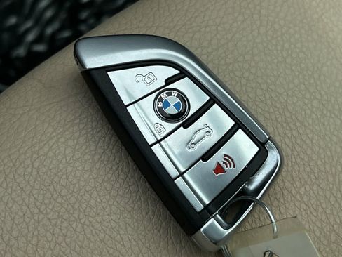 Used 2017 BMW 540i RWD image 27
