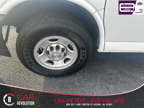 Used 2021 Chevrolet Express 2500 Extended w/ Driver Convenience Package RWD image 21