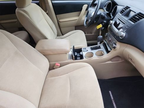 Used 2012 Toyota Highlander FWD image 14