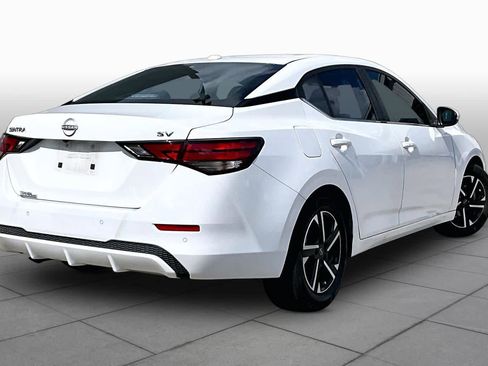 Used 2024 Nissan Sentra SV FWD image 12
