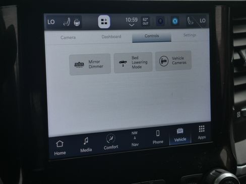 Used 2024 RAM 3500 Big Horn w/ Towing Technology Group AWD/4WD image 14