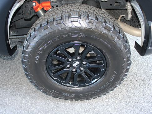 Used 2024 Ford F150 Raptor image 11