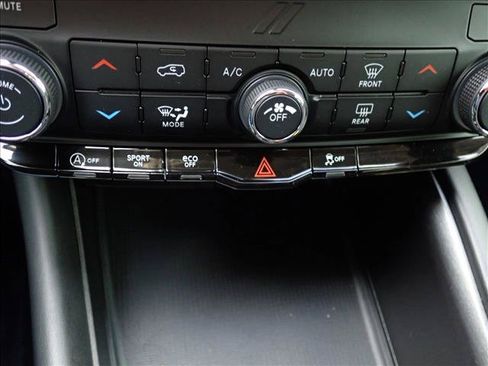 Used 2022 Dodge Durango SXT AWD/4WD image 19