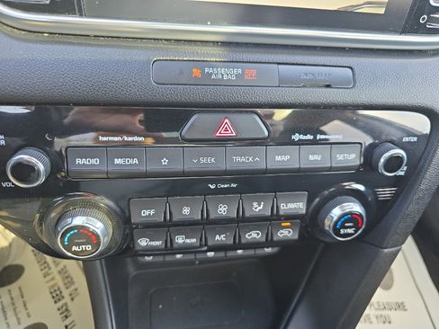 Used 2022 Kia Sportage EX w/ EX Technology Package image 27