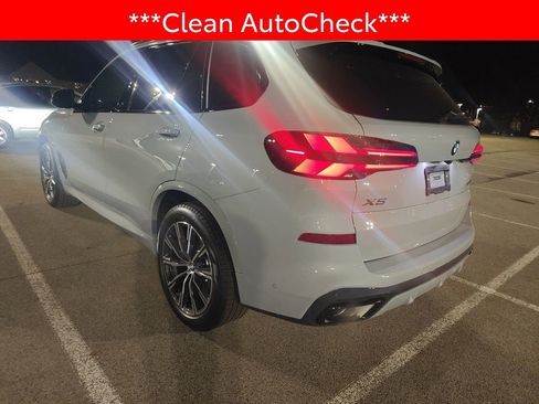 Used 2025 BMW X5 xDrive40i w/ M Sport Package image 4