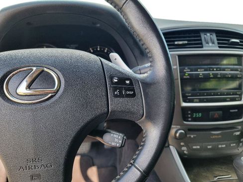 Used 2010 Lexus IS 250C w/ Luxury Pkg RWD image 17