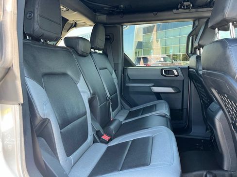 Used 2023 Ford Bronco Black Diamond AWD/4WD image 8