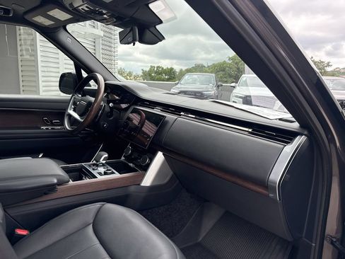Used 2023 Land Rover Range Rover Long Wheelbase Autobiography AWD/4WD image 15