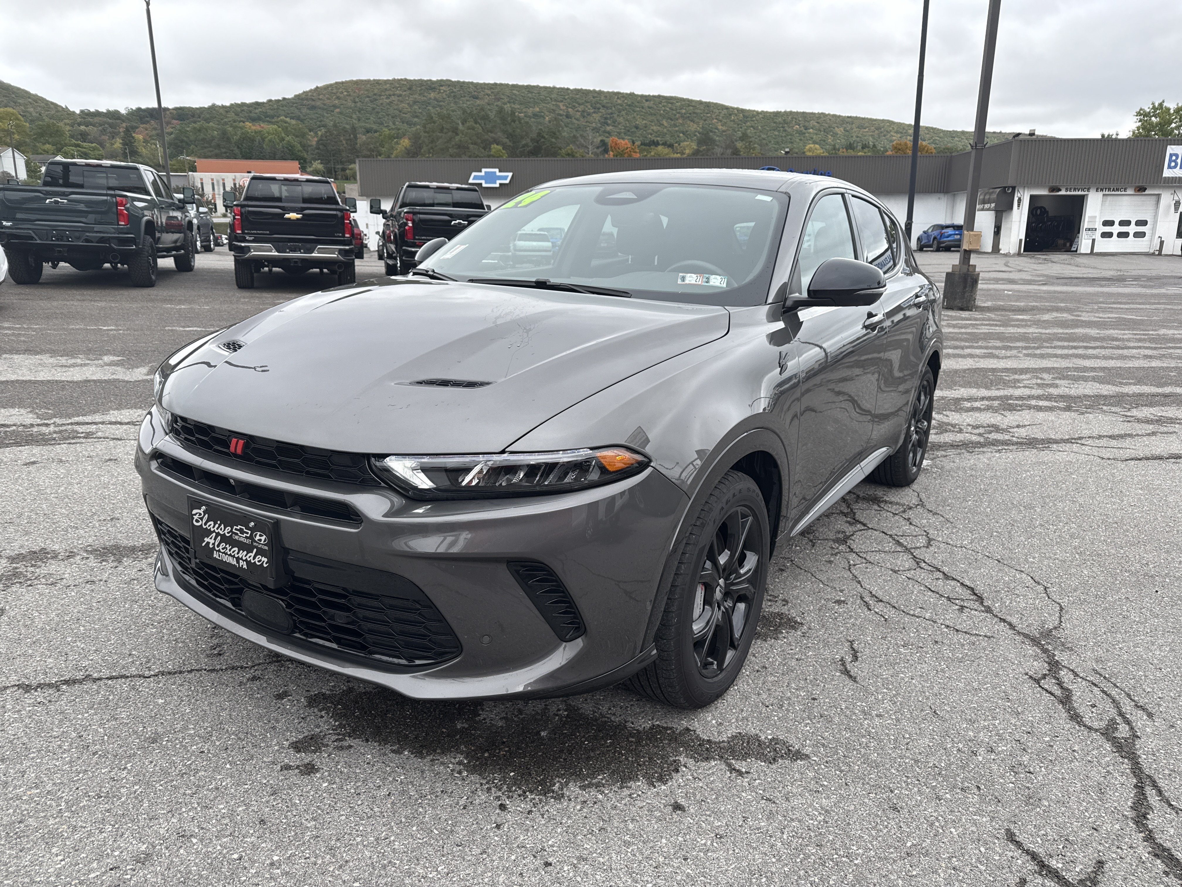 Used 2024 Dodge Hornet R/T w/ Tech Pack w/o Parking AWD/4WD image 8