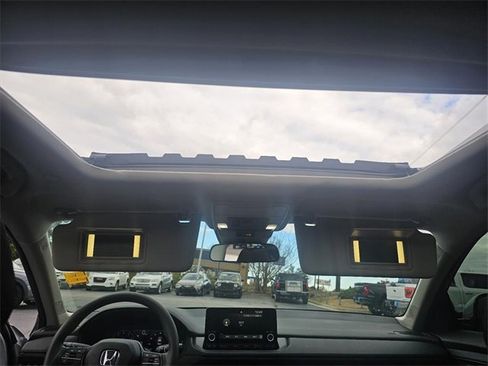 Used 2024 Honda Accord EX image 18