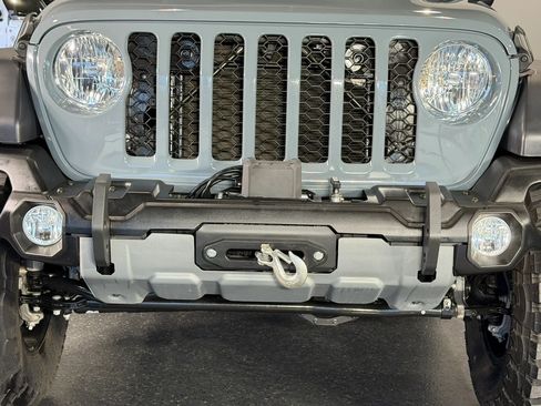 Used 2024 Jeep Wrangler Unlimited Sport image 5