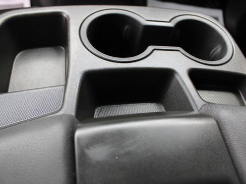 Used 2024 Chevrolet Silverado 1500 LT image 25