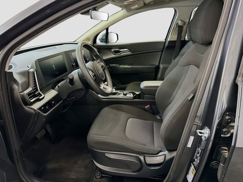 Used 2025 Kia Sportage LX AWD/4WD image 13