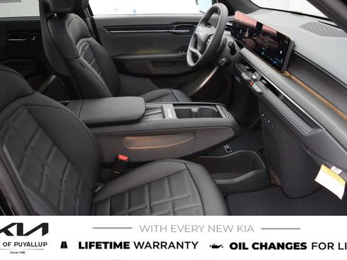New 2026 Kia EV9 Land w/ Nightfall Edition Package AWD/4WD image 16