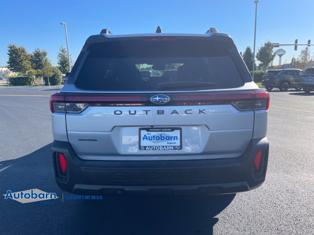 Used 2026 Subaru Outback Limited AWD/4WD image 4