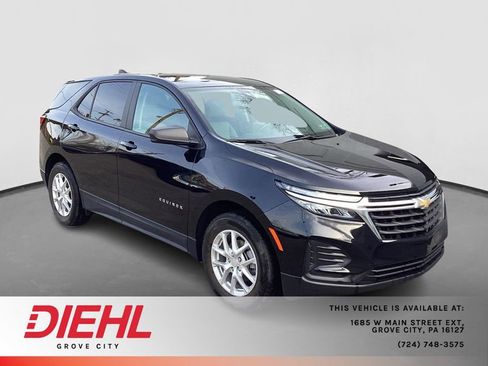 Used 2024 Chevrolet Equinox LS w/ LS Convenience Package AWD/4WD image 3