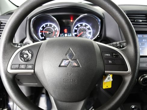 Used 2022 Mitsubishi Outlander Sport ES AWD/4WD image 19