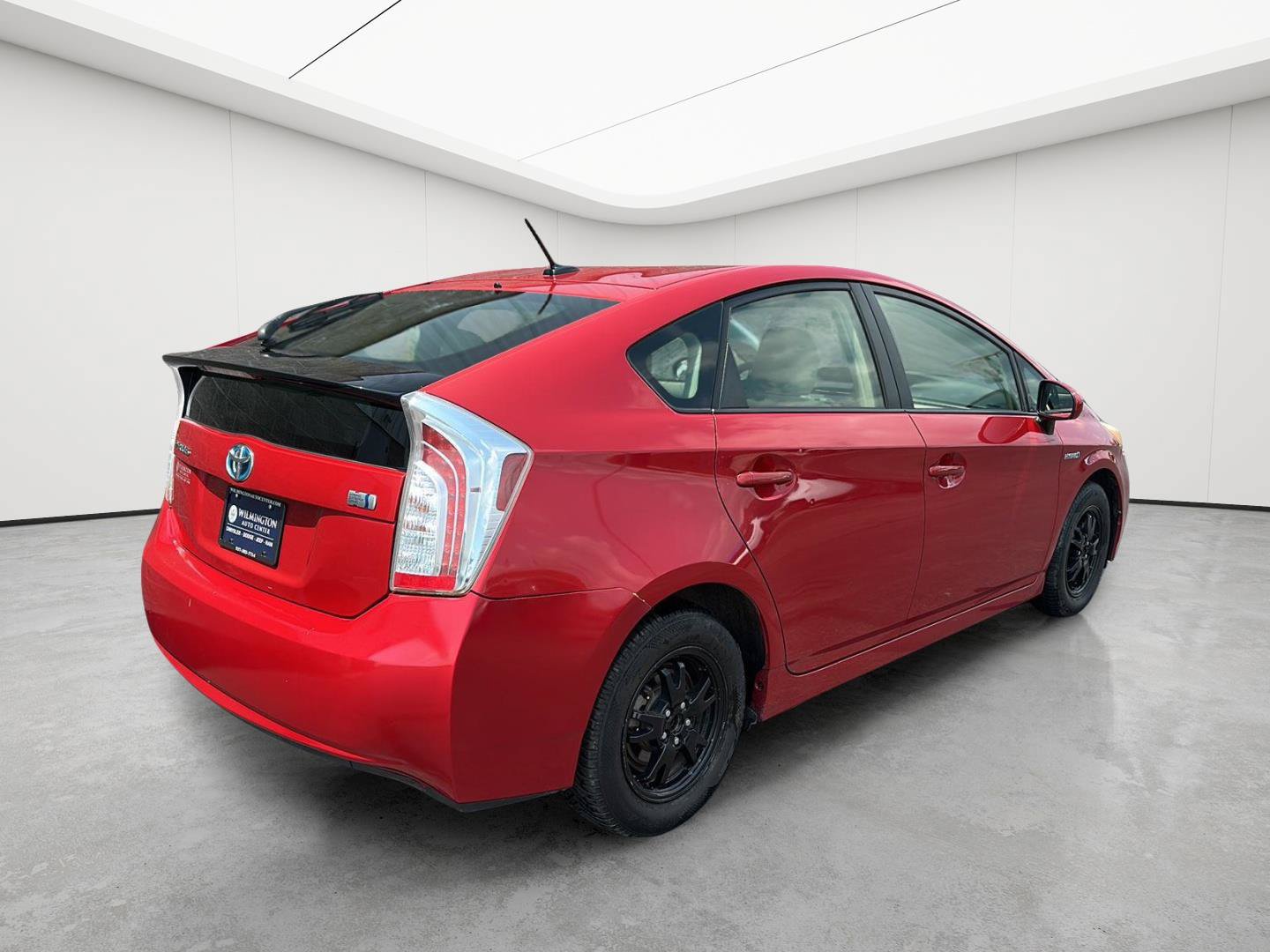 Used 2013 Toyota Prius Three FWD image 3