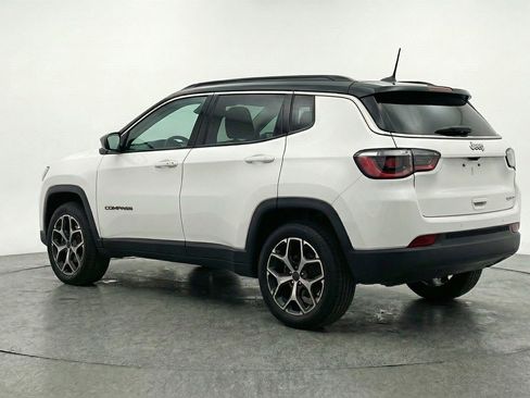 Used 2025 Jeep Compass Limited AWD/4WD image 6