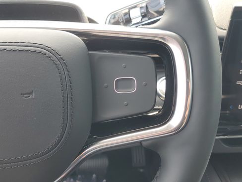 New 2026 Lincoln Nautilus Premier AWD/4WD image 16