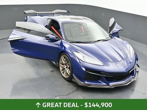 Used 2025 Chevrolet Corvette Z06 w/ Z07 Performance Package image 60