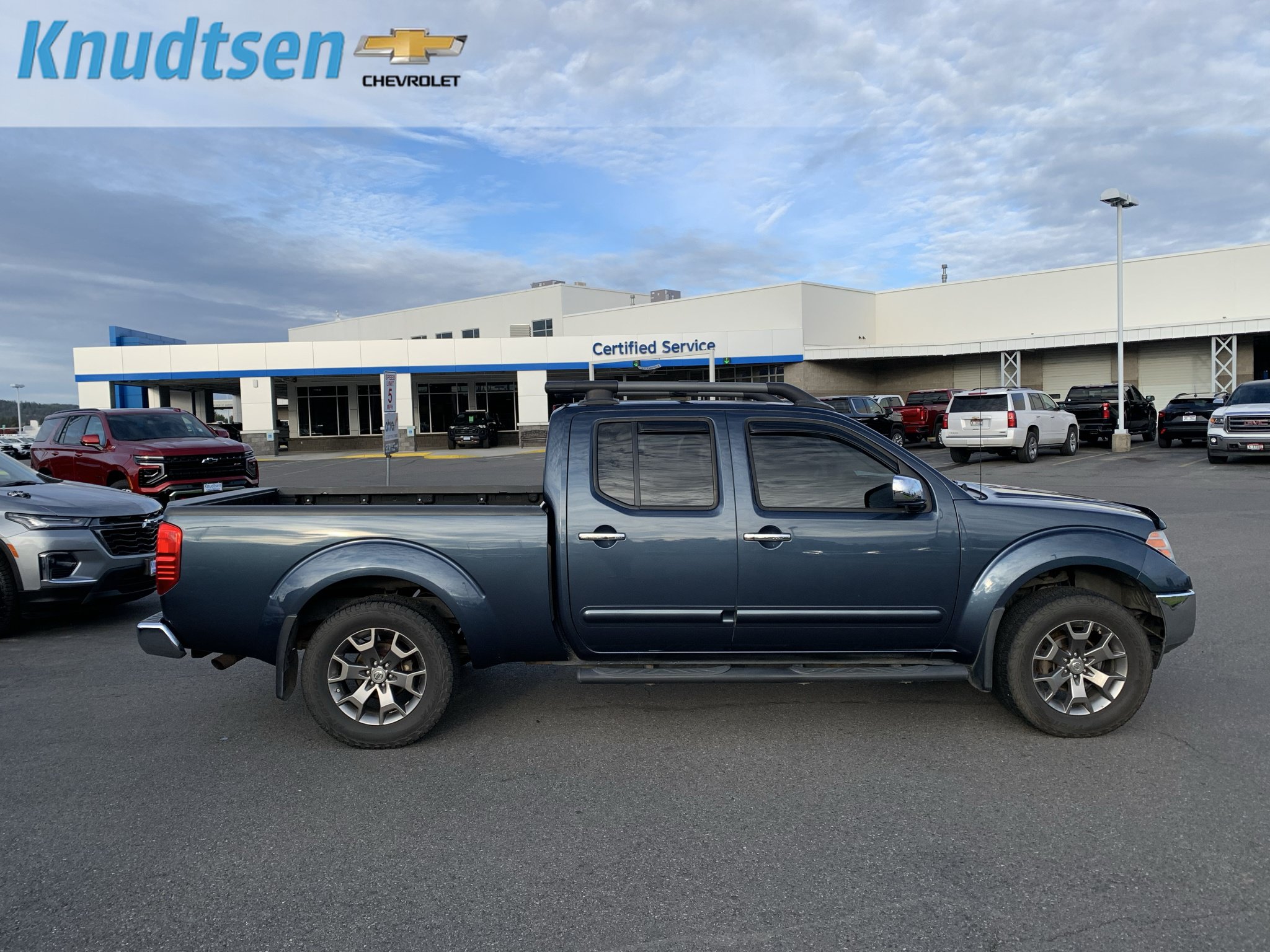 Used 2014 Nissan Frontier SL AWD/4WD image 8