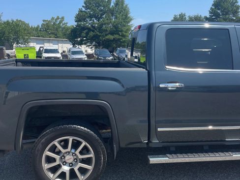 Used 2018 GMC Sierra 1500 Denali AWD/4WD image 9
