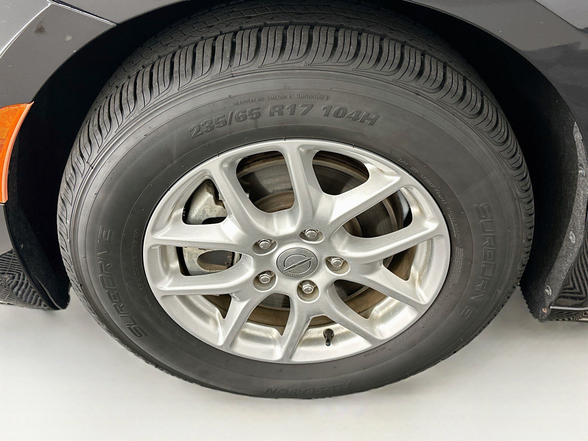Used 2023 Chrysler Pacifica Touring-L FWD image 11