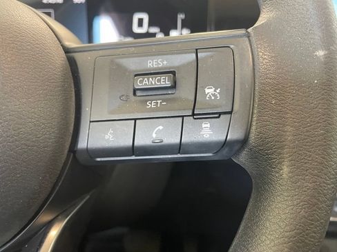 Certified 2025 Nissan Kicks SV FWD image 14