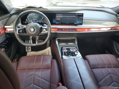Used 2024 BMW 760i xDrive w/ Executive Package AWD/4WD image 17
