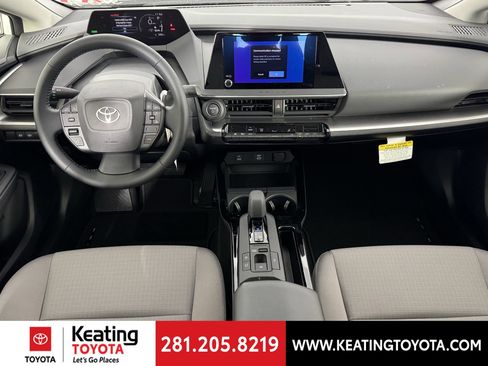 New 2026 Toyota Prius LE image 7