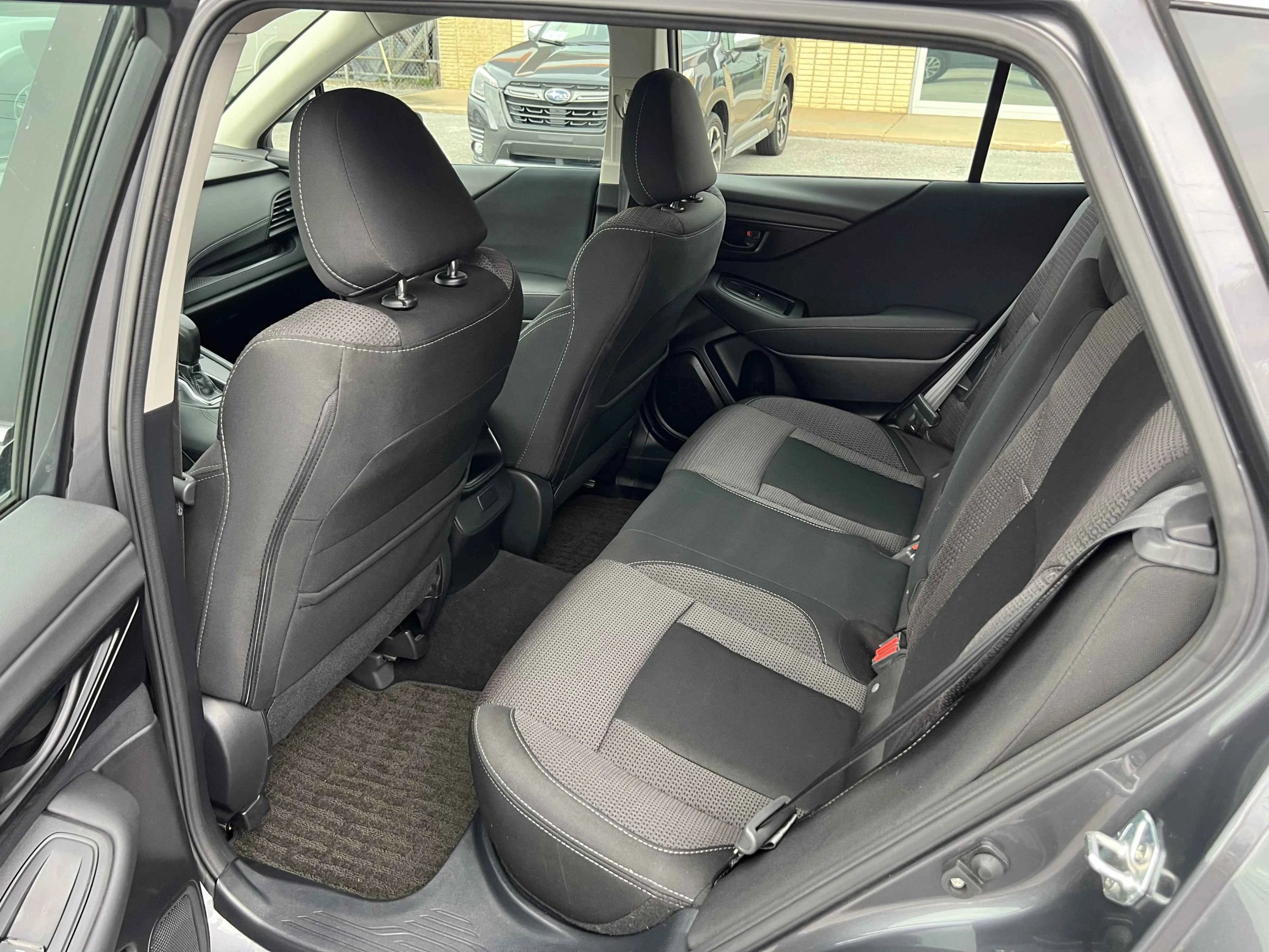Used 2024 Subaru Outback AWD/4WD image 12