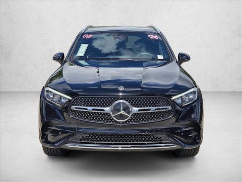 Used 2026 Mercedes-Benz GLC 300 image 2