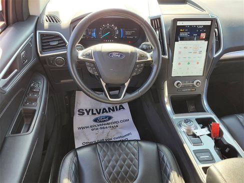 Used 2024 Ford Edge Titanium image 7
