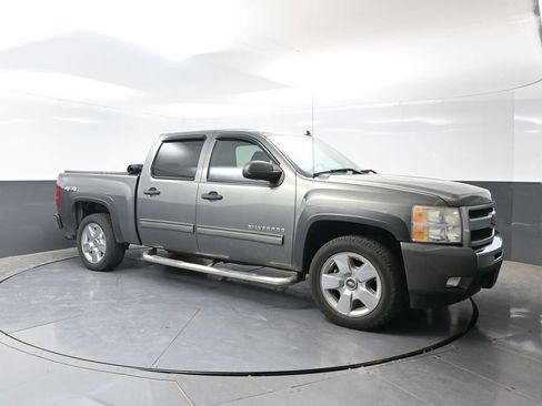 Used 2011 Chevrolet Silverado 1500 LT w/ All-Star Edition AWD/4WD image 5