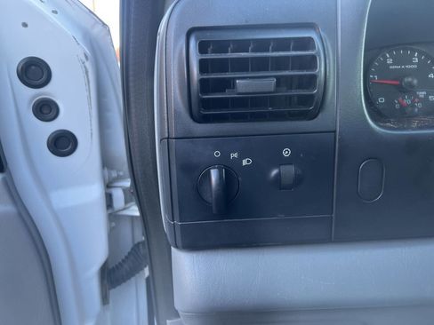 Used 2007 Ford F250 XL image 27