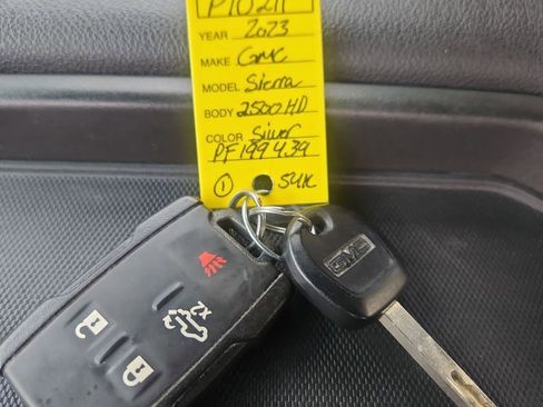 Used 2023 GMC Sierra 2500 SLE image 28