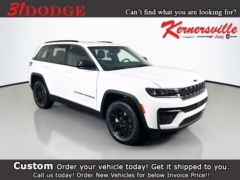 New 2026 Jeep Grand Cherokee Altitude RWD image 1